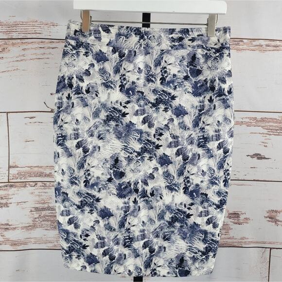 NWT Avenue Montaigne Pencil Skirt 2 Tone Floral Navy Size 4 - Picture 1 of 5